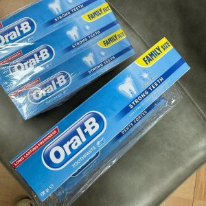 130grams of OralB toothpaste